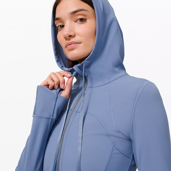 Hooded Define Jacket Nulu - Lululemon (size 8 in Water Drop) - Picture 4 of 8